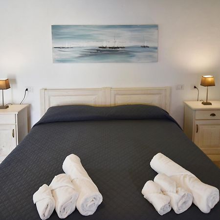 Villa Oasi Blu Calasetta Esterno foto