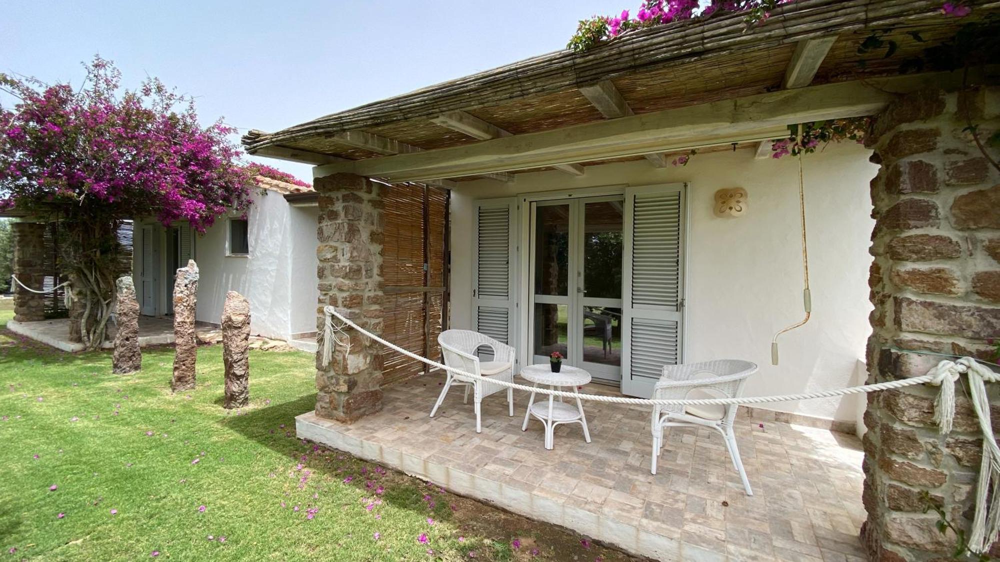 Villa Oasi Blu Calasetta Esterno foto